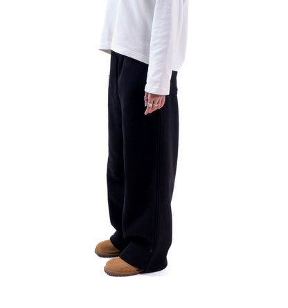 BLACK SWEAT PANTS